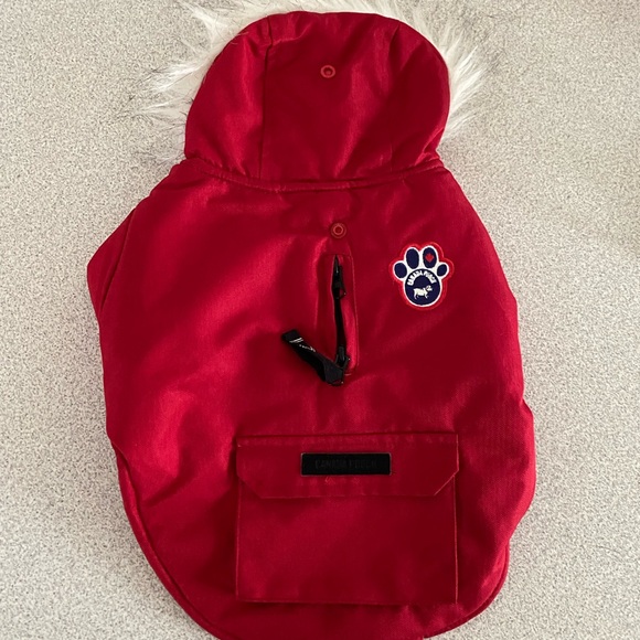 Canada pooch winter coat - Picture 1 of 5